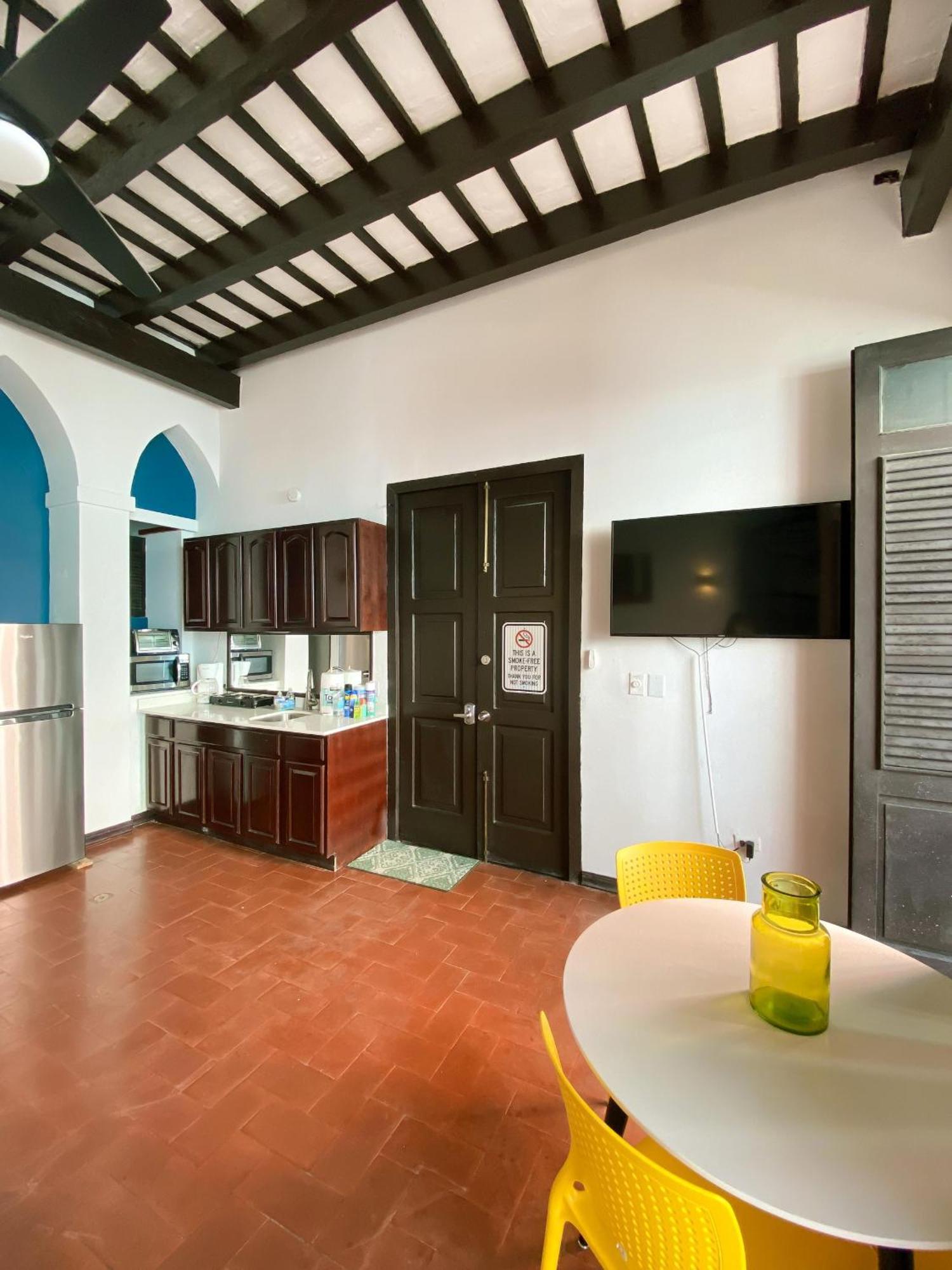 Apartamento Just Remodeled In Colonial Osj Unique Location Local Experience