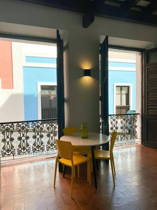 Just Remodeled In Colonial Osj Unique Location Local Experience San Juan